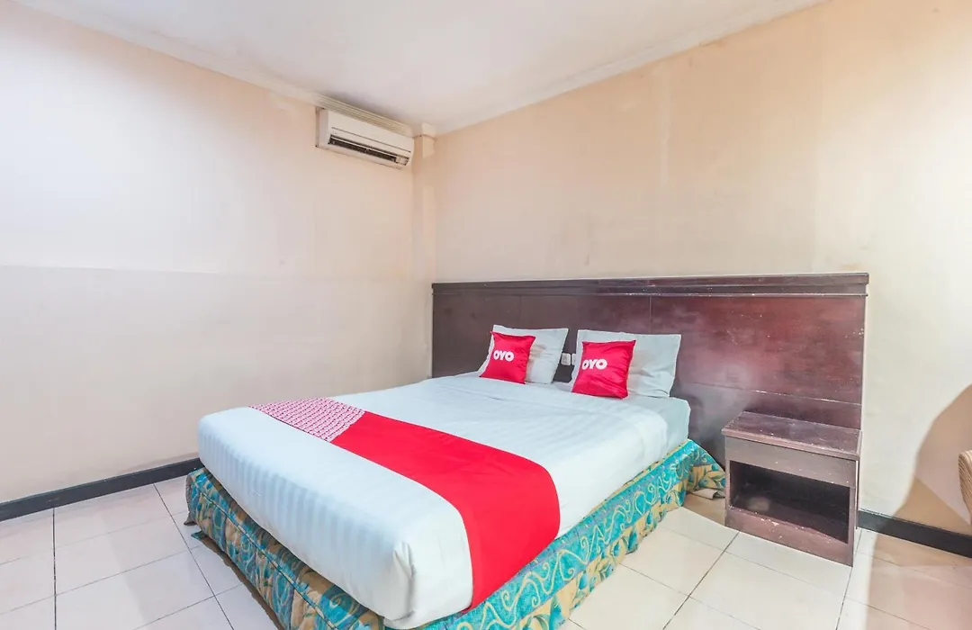 OYO 94759 Hotel Taman Cibinong-1
