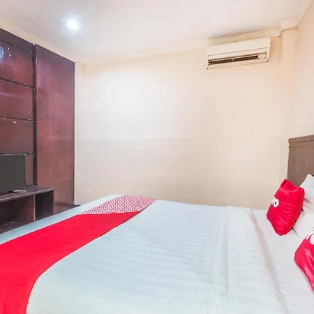 OYO 94759 Hotel Taman Cibinong-2